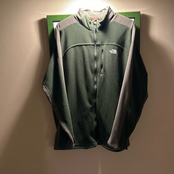 Men’s SIZE XL Northface fleece jacket - great for running errands! - Picture 1 of 4